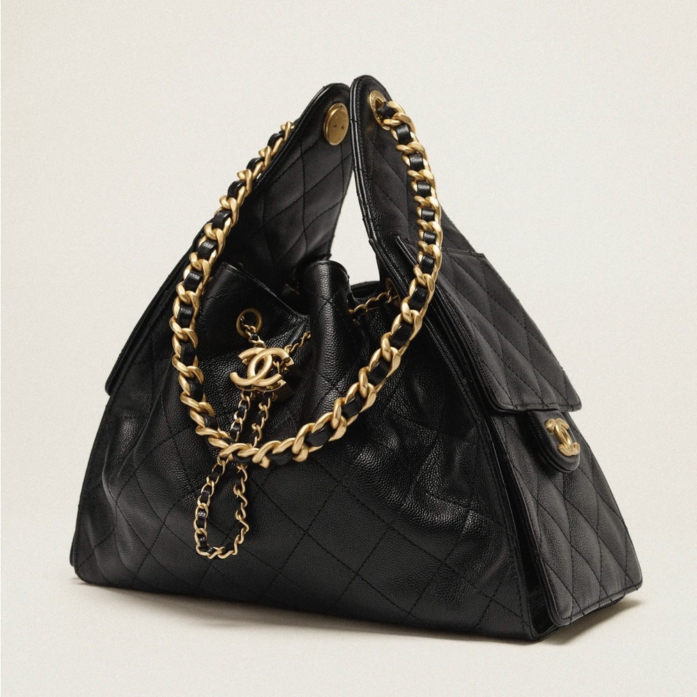 Chanel 25 Small Black